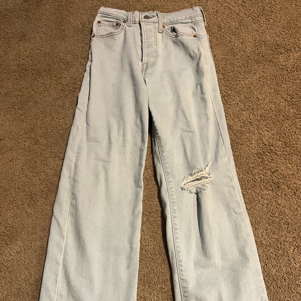 Levi jeans